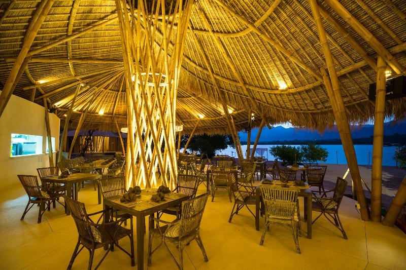 Menjangan Dynasty Resort Pemuteran Zewnętrze zdjęcie